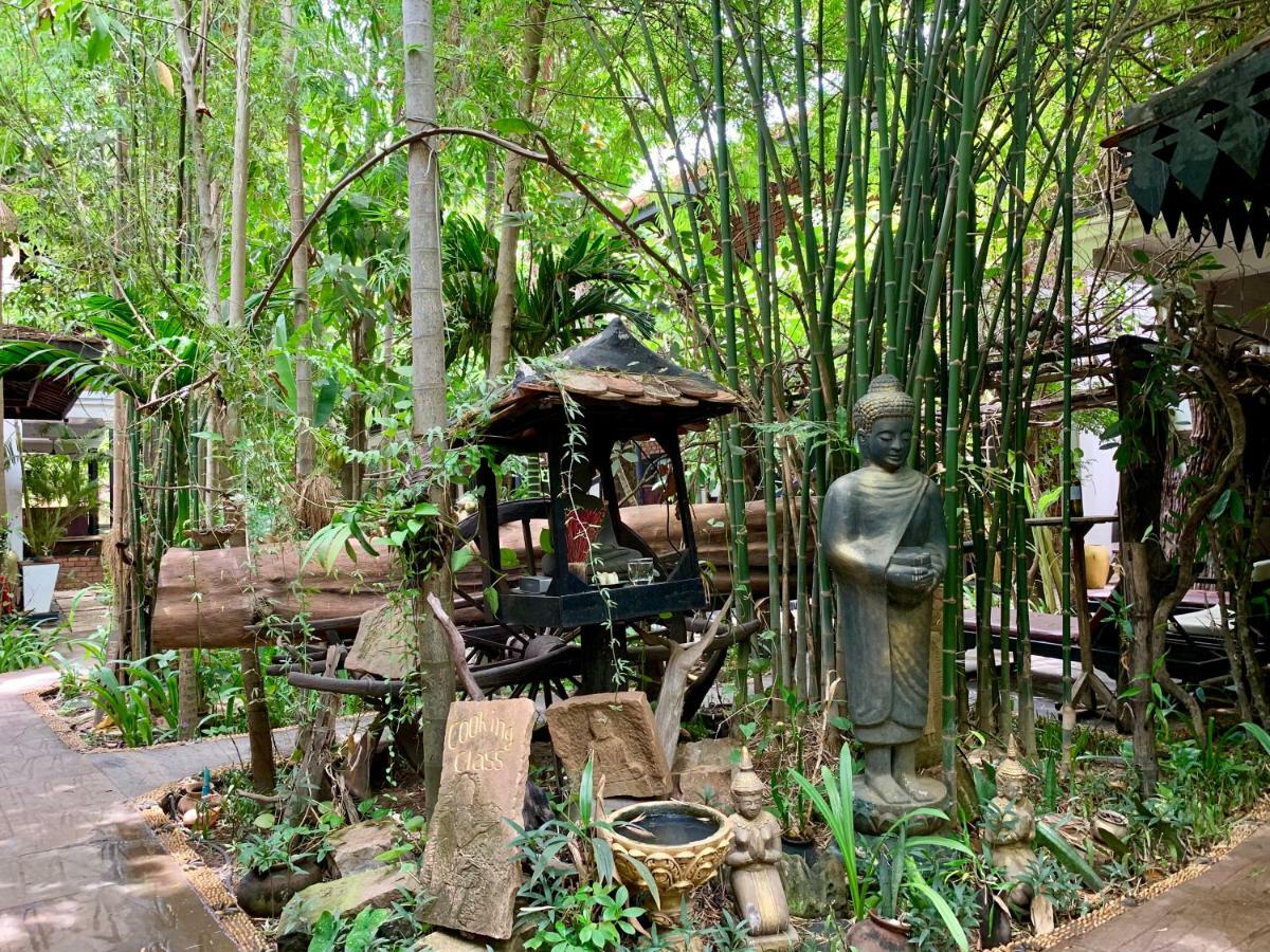 Petit Villa Boutique & Spa Siem Reap Exteriör bild